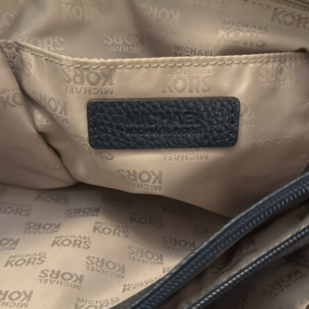 Michael Kors EW Harper Tote Shoulder Bag - Picture 5 of 8